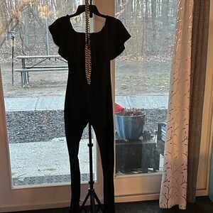 Black Women's Off-Shoulder Jumpsuit